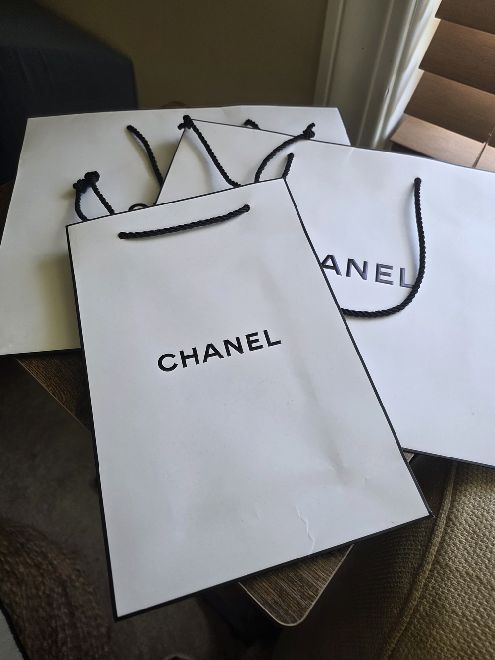 CHANEL White and Black Branded Shopping Bags and Boxes - Picture 6 of 6
